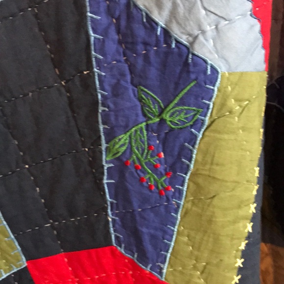 Vintage Queen Size Hand Quilted Crazy Quilt - Picture 3 of 13